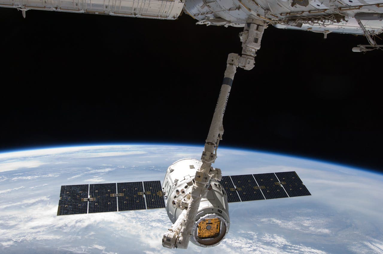 SPACE & AEROSPACE