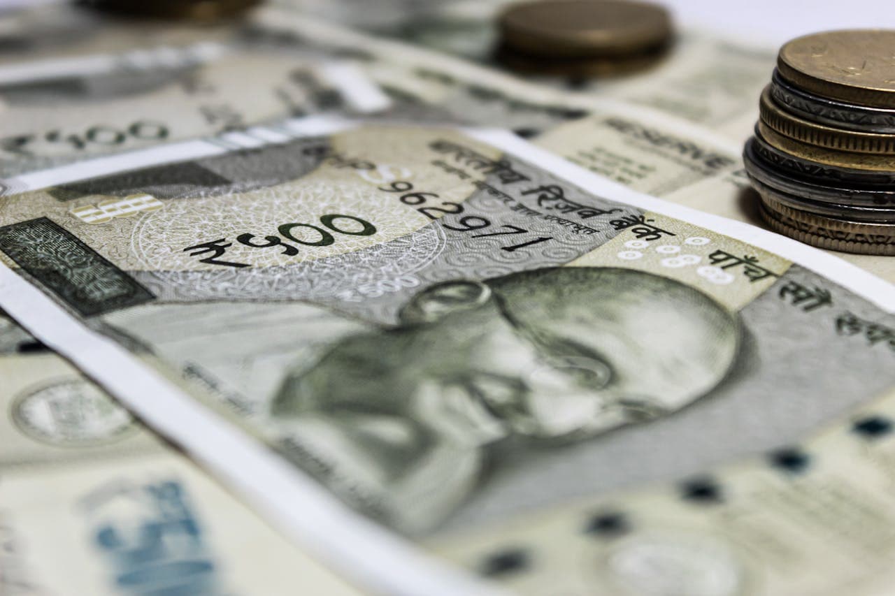 Banking & Financial Services